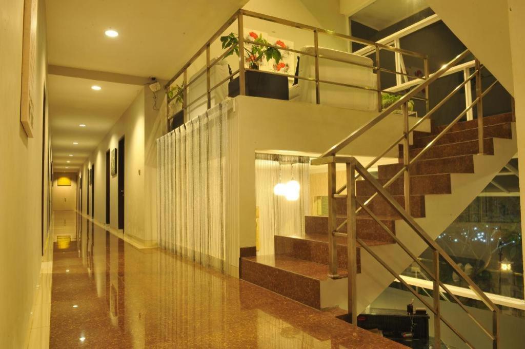 Benito Residence ทังเกอรัง ภายนอก รูปภาพ